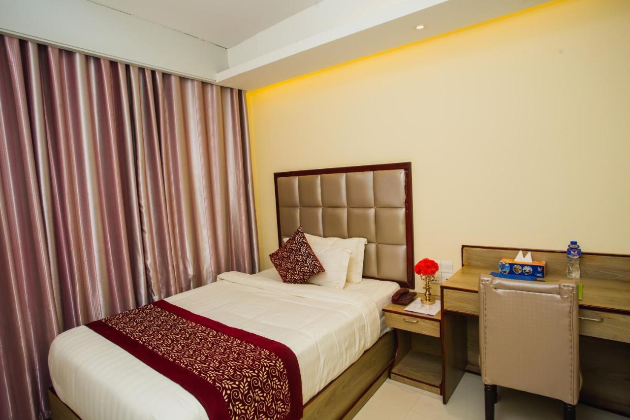 Hotel Mira Garden 巴纳内拉斯 外观 照片