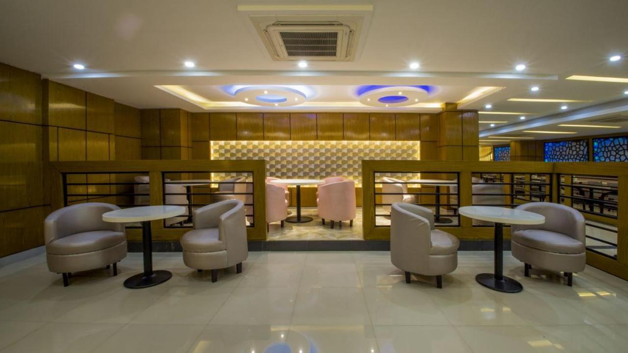 Hotel Mira Garden 巴纳内拉斯 外观 照片