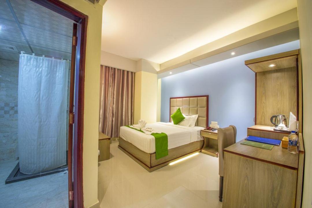 Hotel Mira Garden 巴纳内拉斯 外观 照片