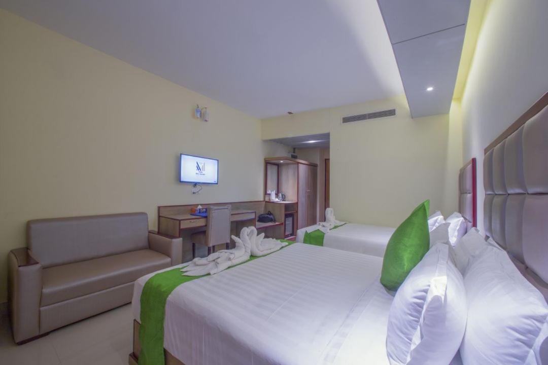 Hotel Mira Garden 巴纳内拉斯 外观 照片