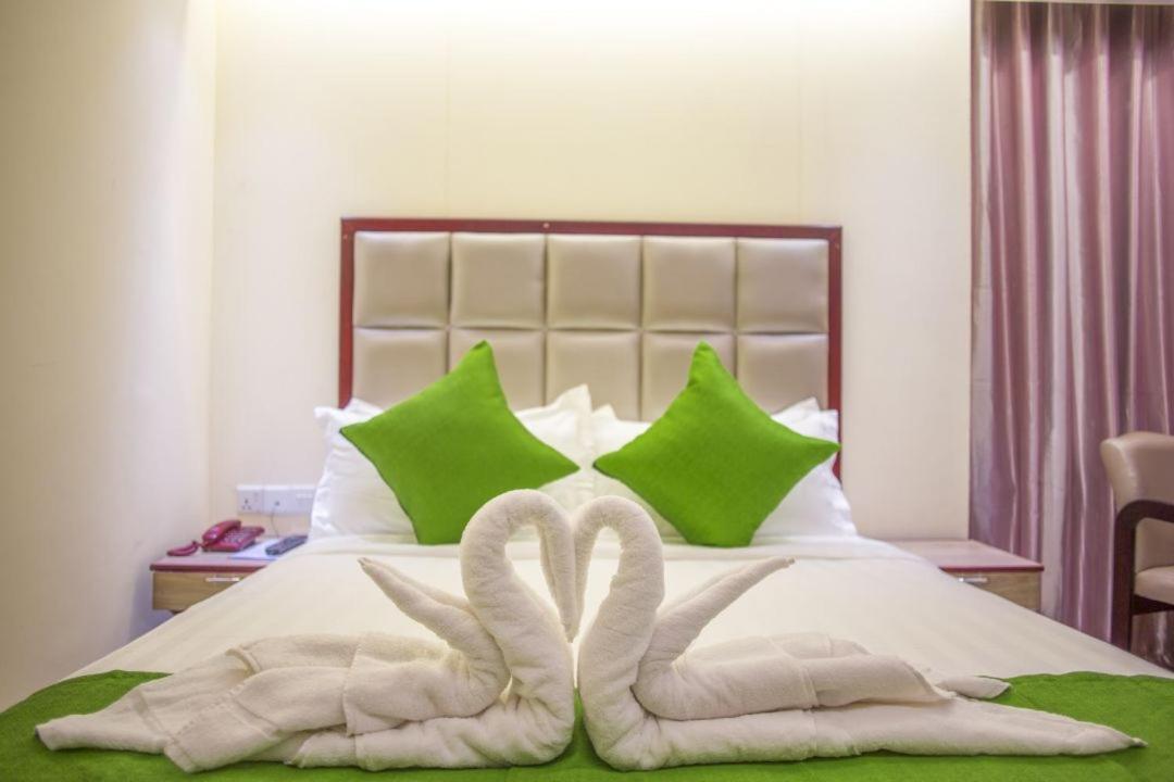 Hotel Mira Garden 巴纳内拉斯 外观 照片