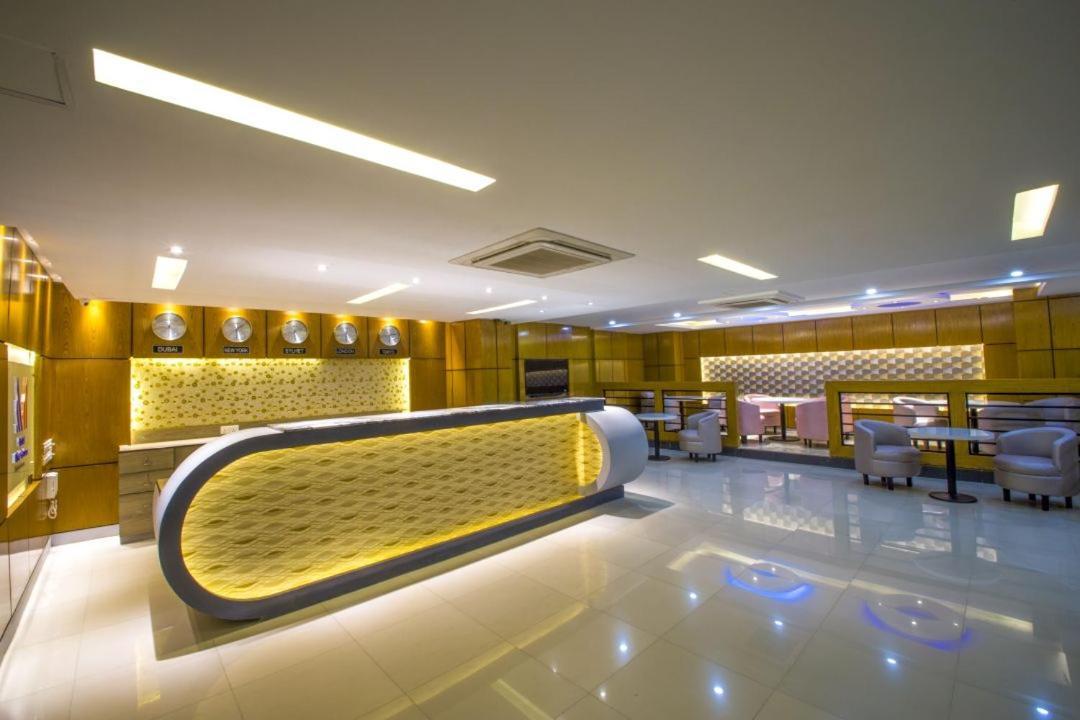 Hotel Mira Garden 巴纳内拉斯 外观 照片