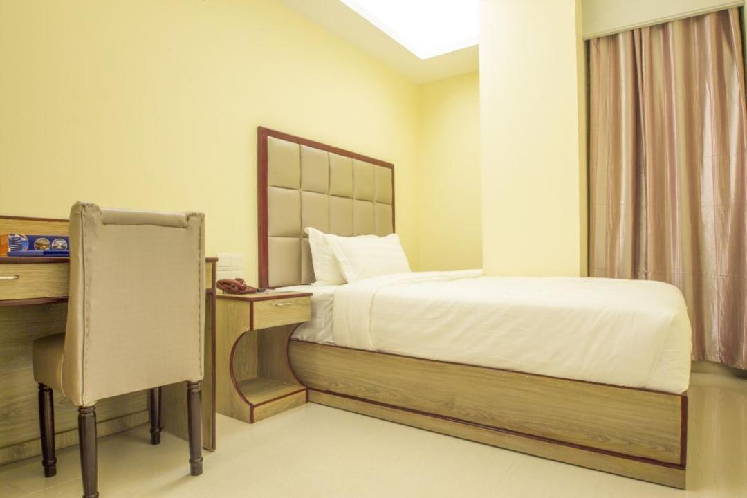 Hotel Mira Garden 巴纳内拉斯 外观 照片