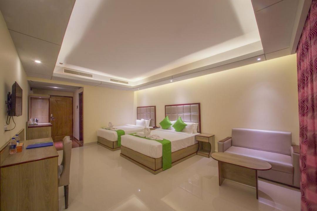 Hotel Mira Garden 巴纳内拉斯 外观 照片