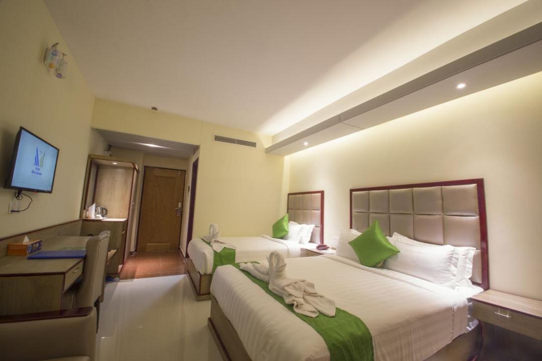 Hotel Mira Garden 巴纳内拉斯 外观 照片